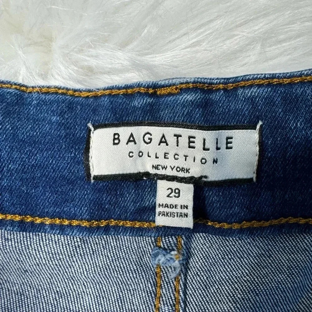 Bagatelle High Rise Cropped Straight Jeans in Soho Wash - Picture 4 of 5